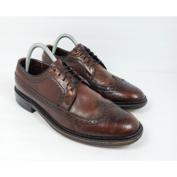 Freeman Free-Flex Mens Size 8.5 D Brown Leather Wingtip Oxford Formal Dress Shoe